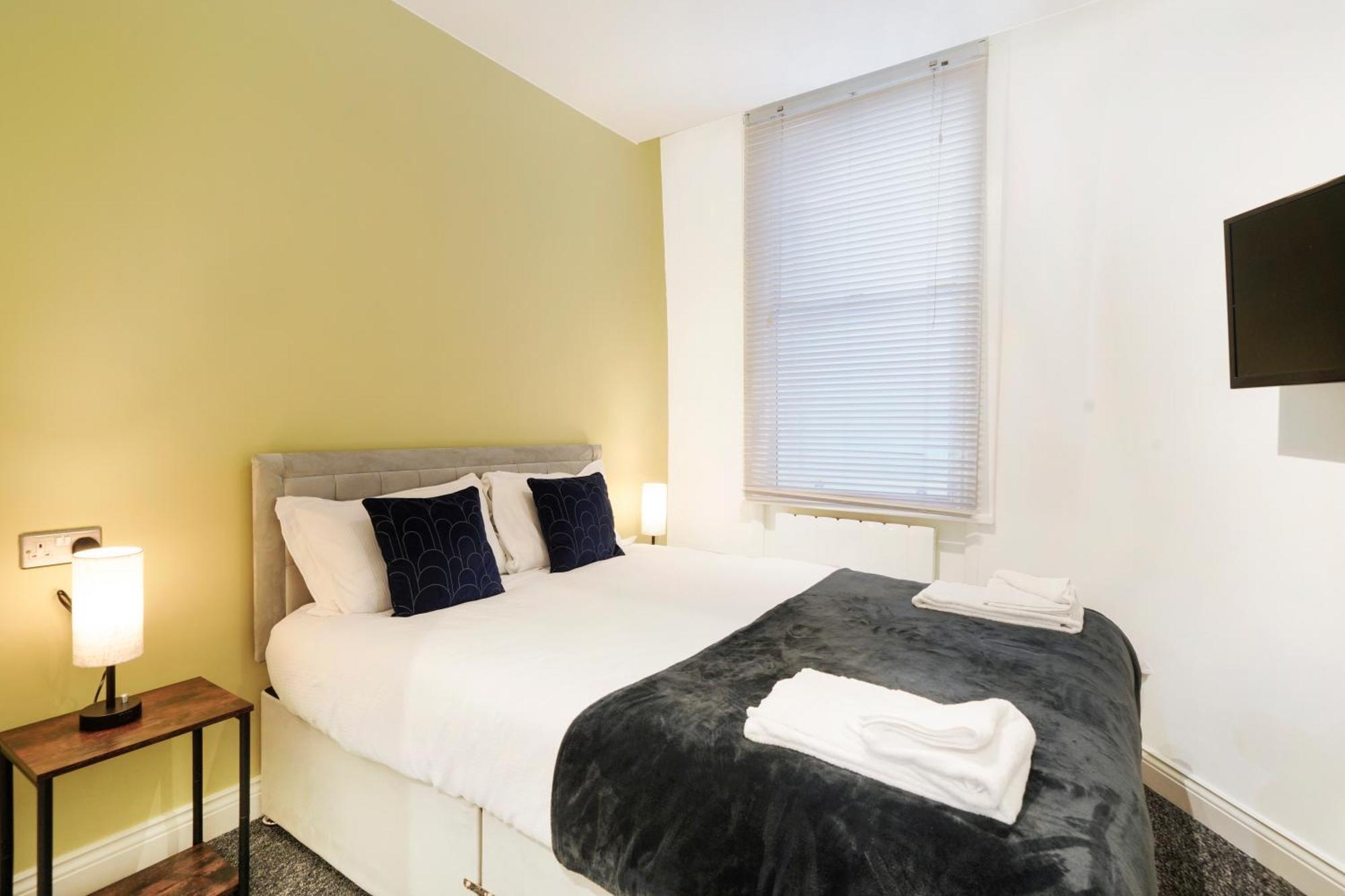 Apt 1, Soho Apartments 1St Floor By Indigo Flats Londra Exterior foto