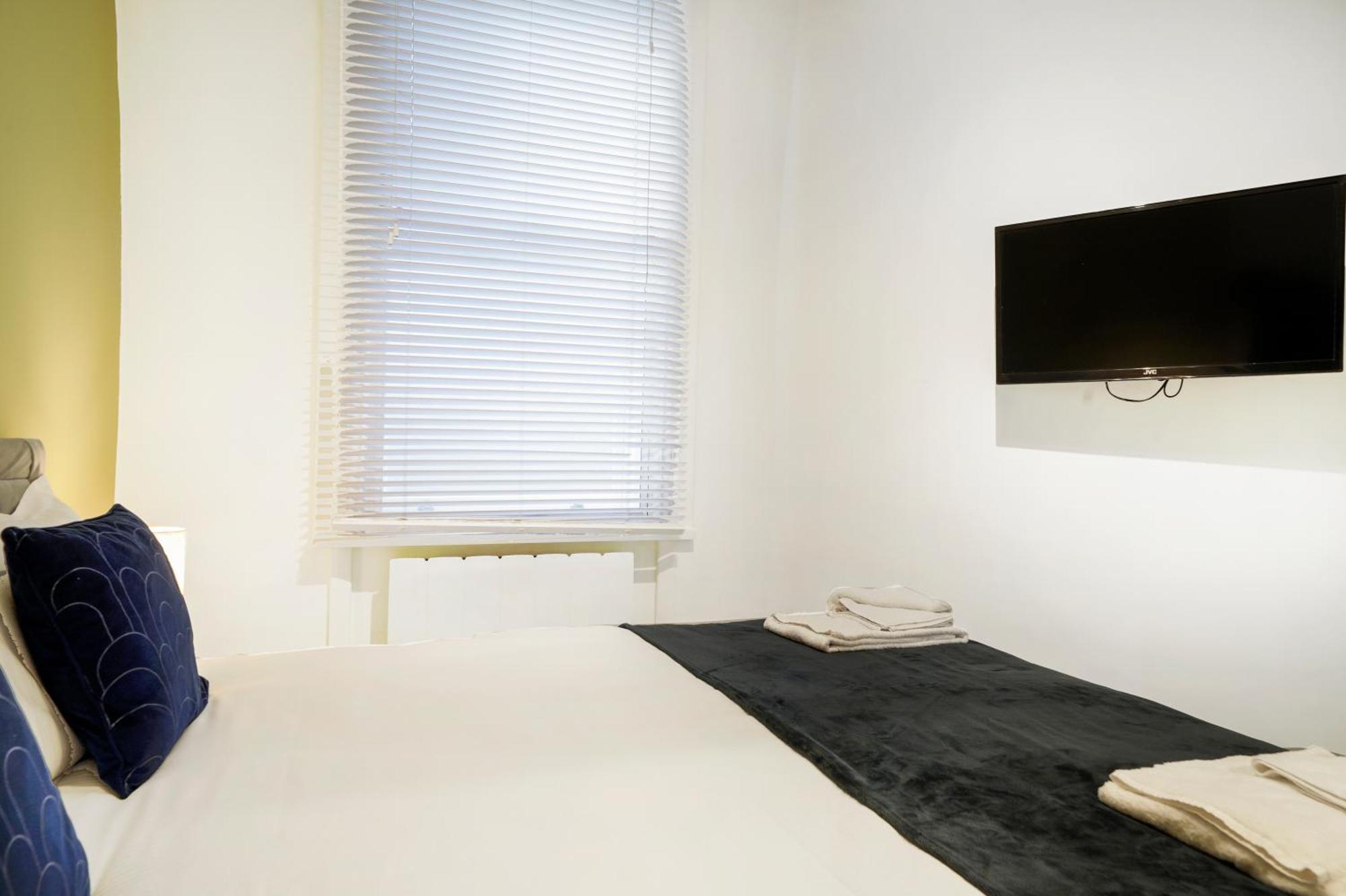 Apt 1, Soho Apartments 1St Floor By Indigo Flats Londra Exterior foto